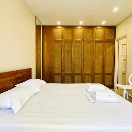 Palasea Apartment, Coast, بيت ضيافة